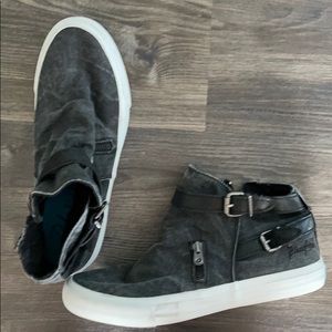 Blowfish grayish black mid rise shoes size 8.5